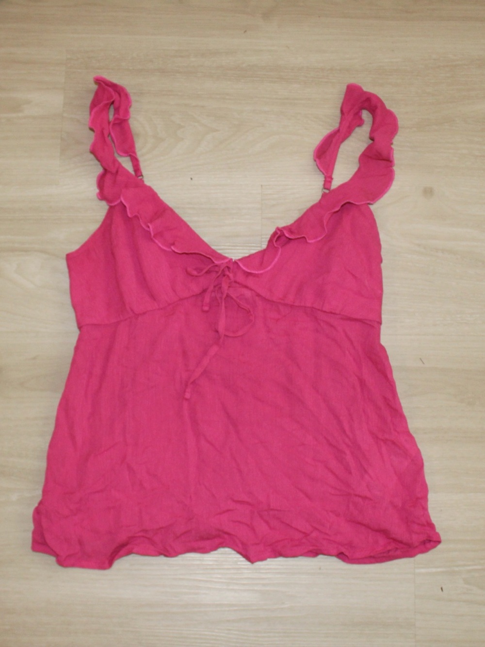 Womenโs Pink Ruffle-Trim Tank Top